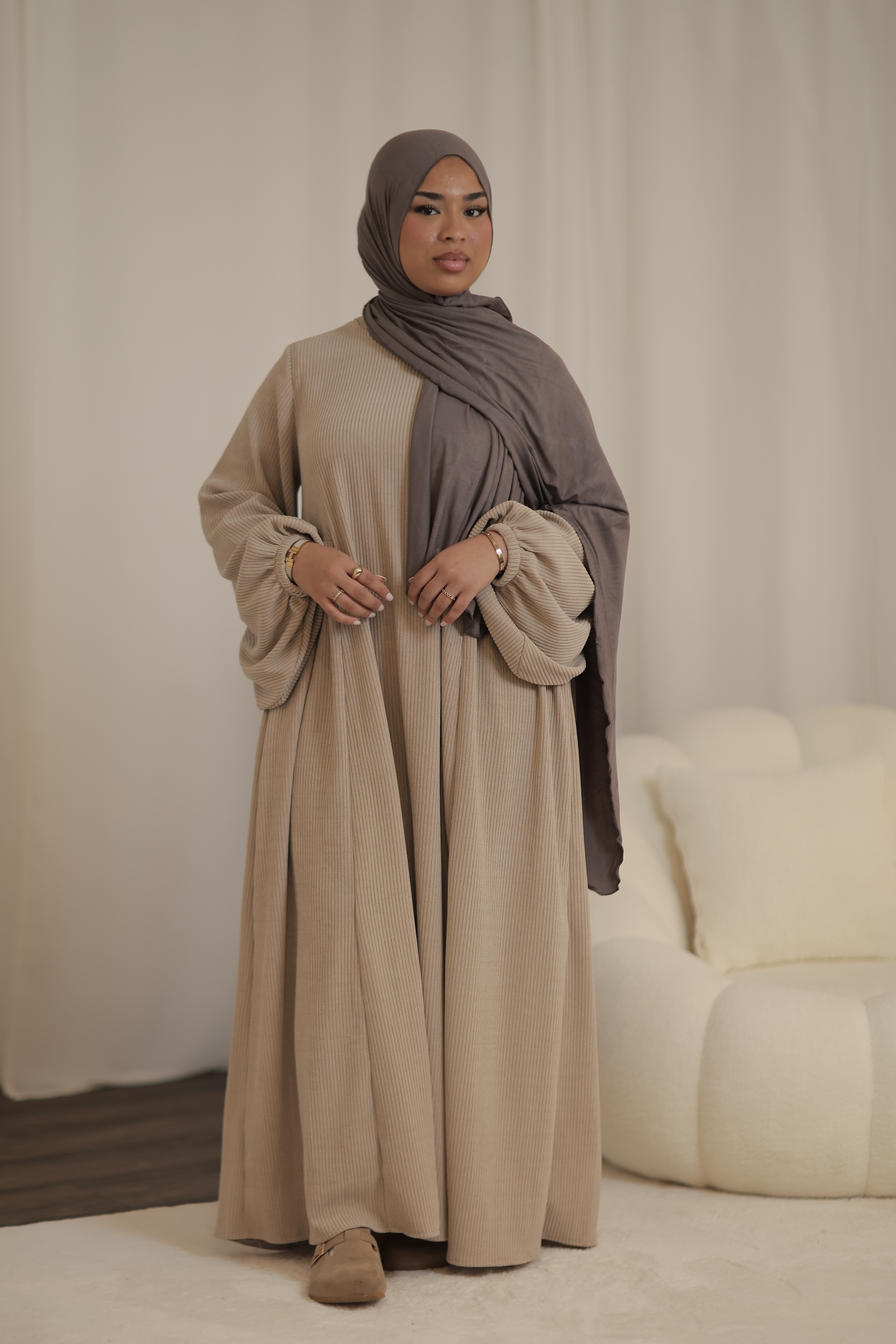 #Farbe_Taupe