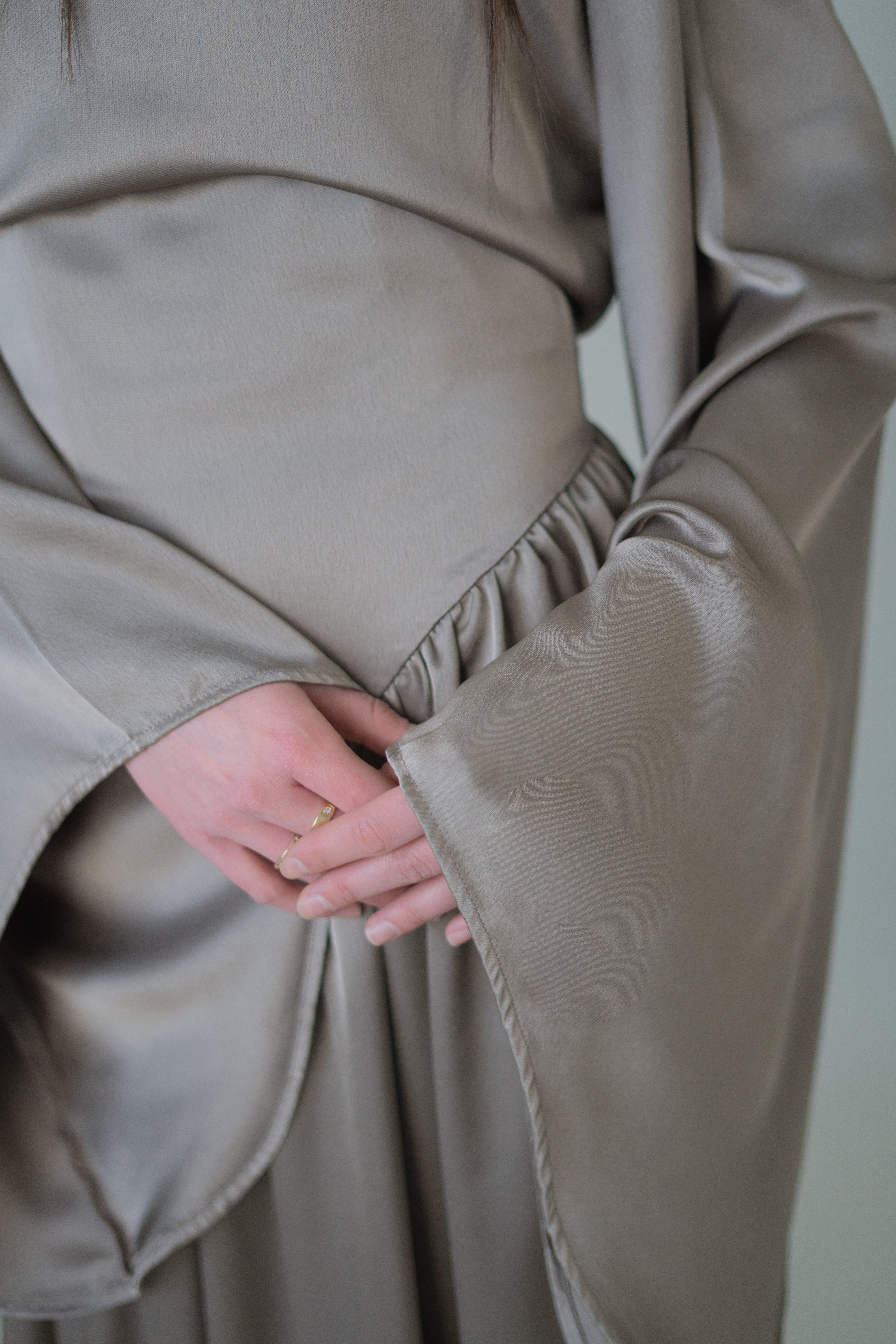 #Farbe_Taupe