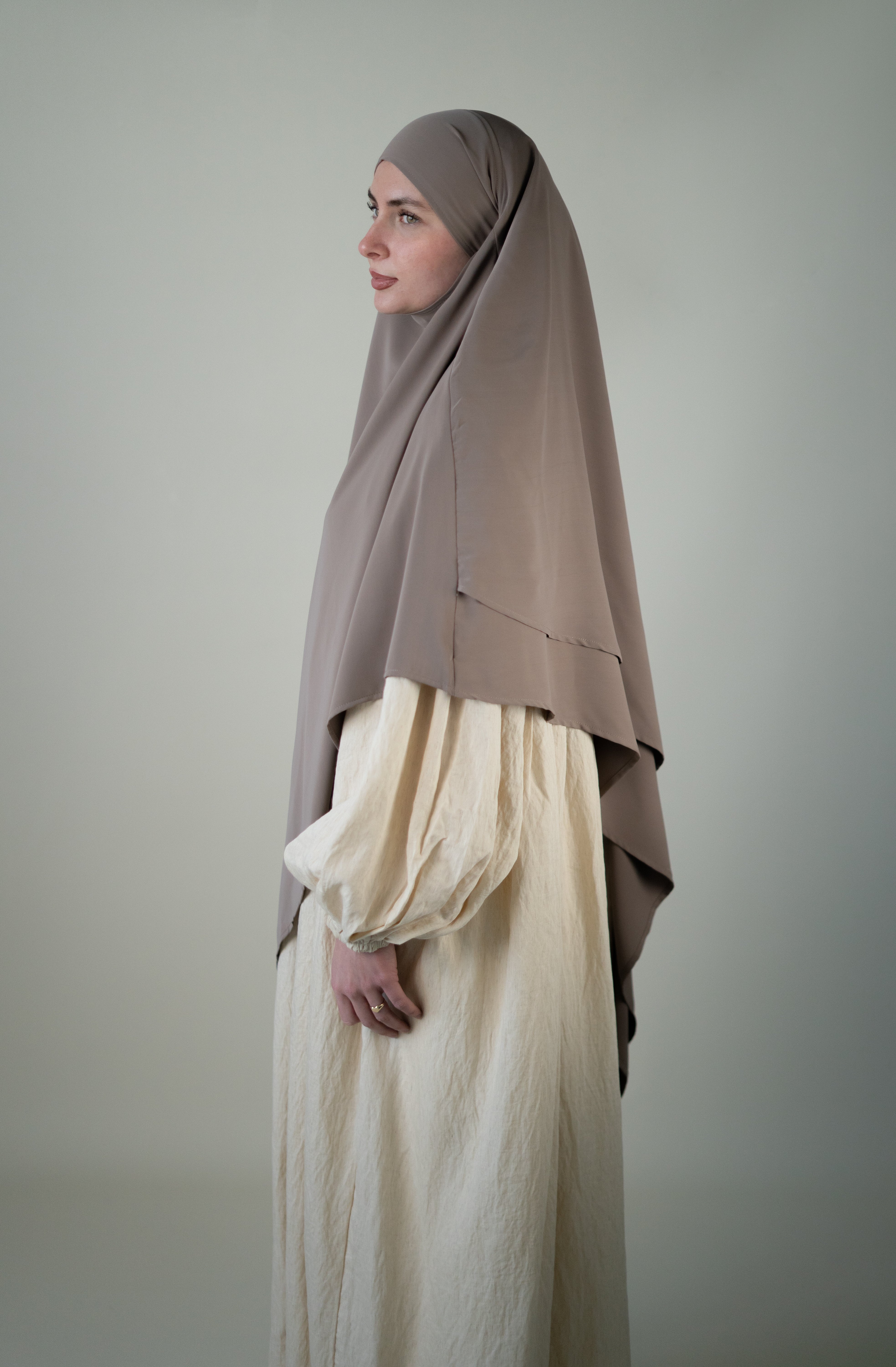 #Farbe_Taupe