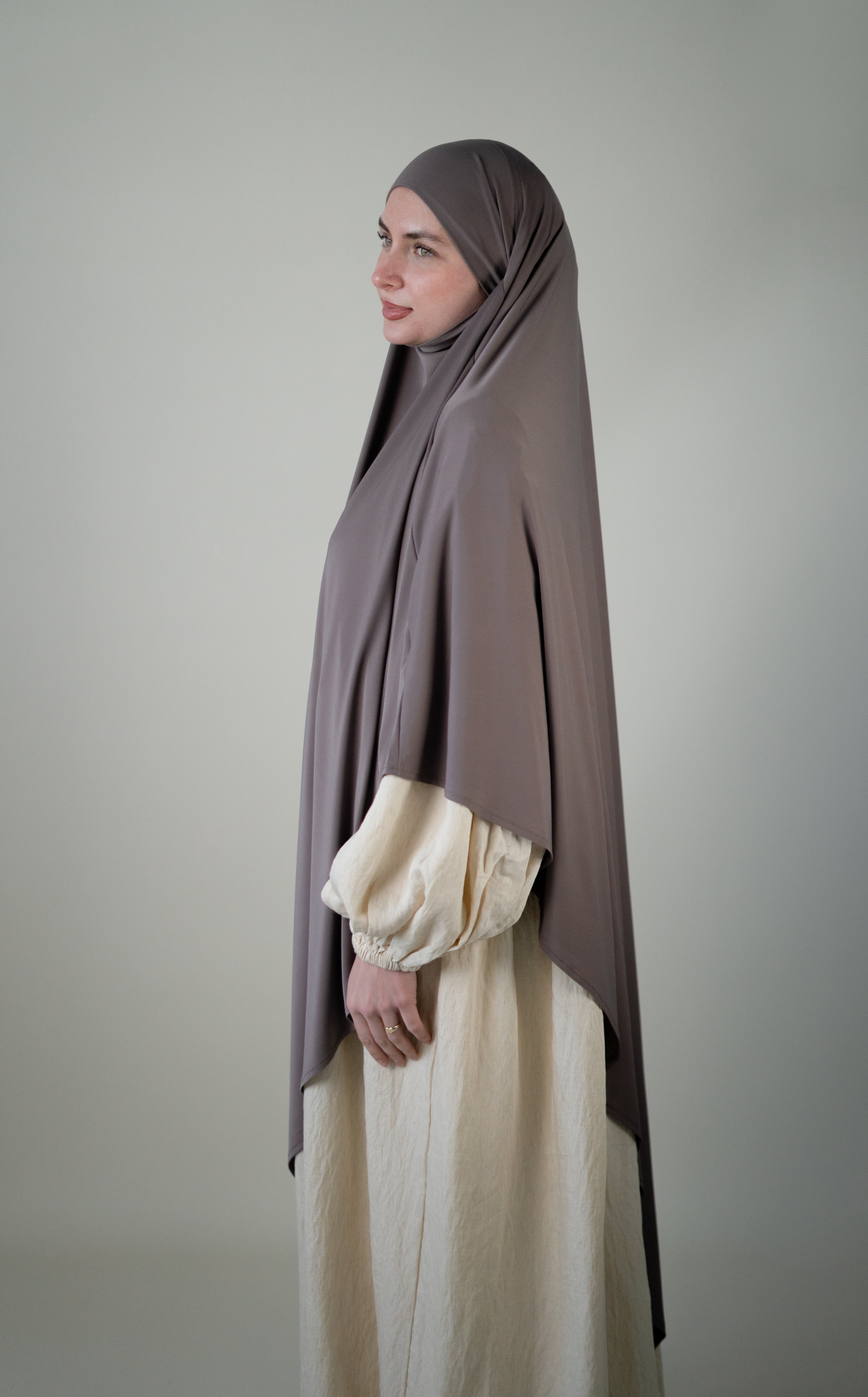 #Farbe_Taupe