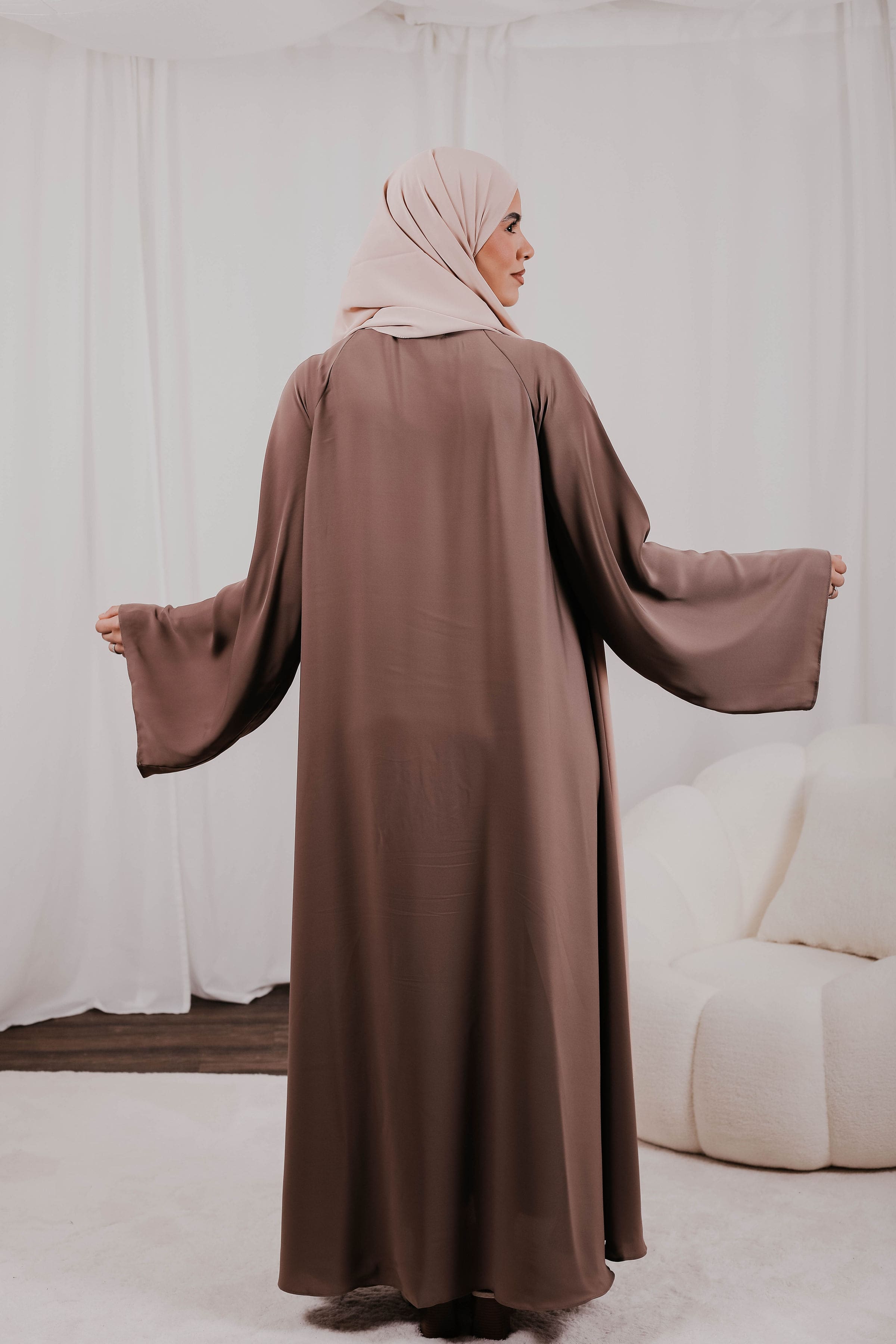 #Farbe_Taupe