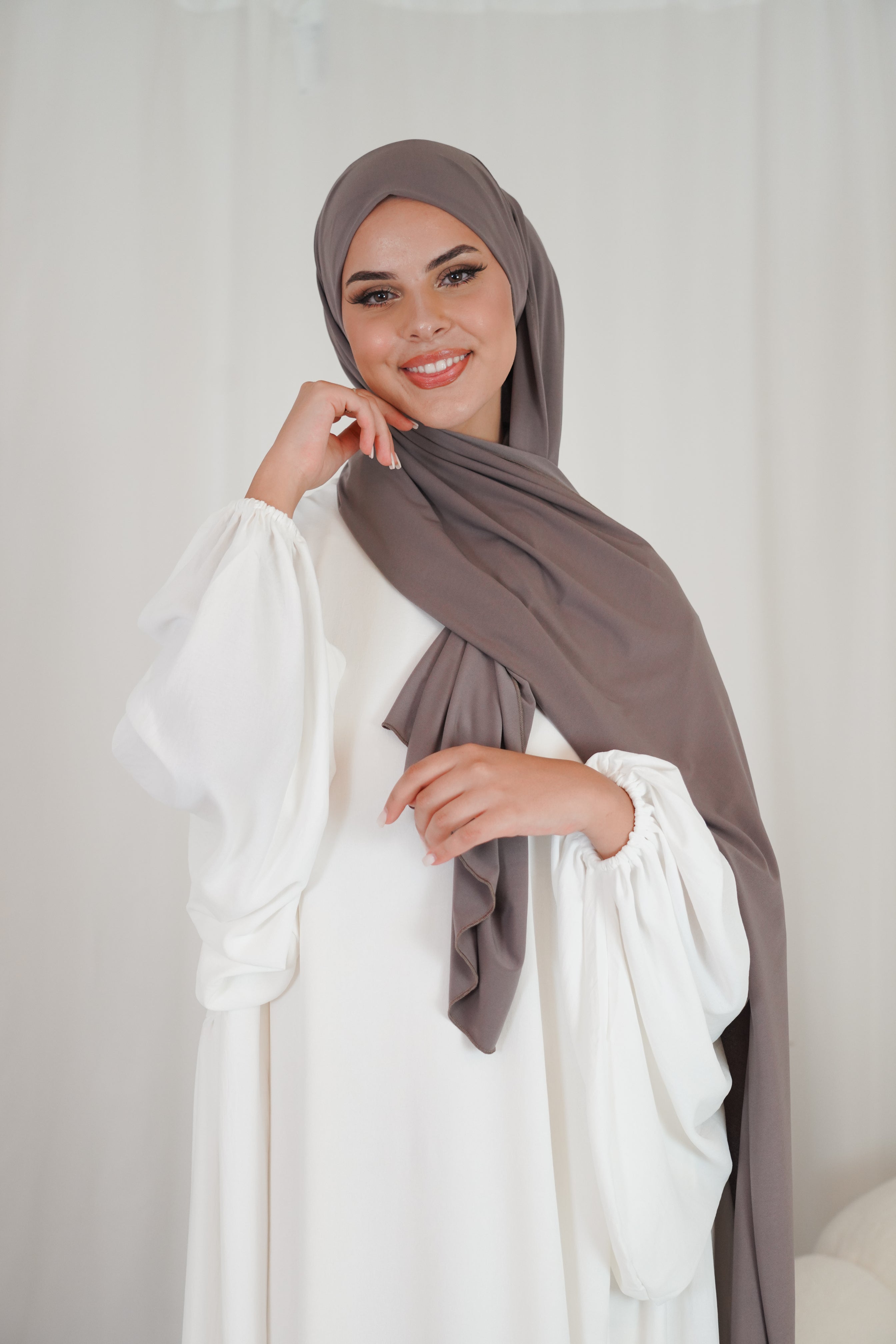 #Farbe_Taupe