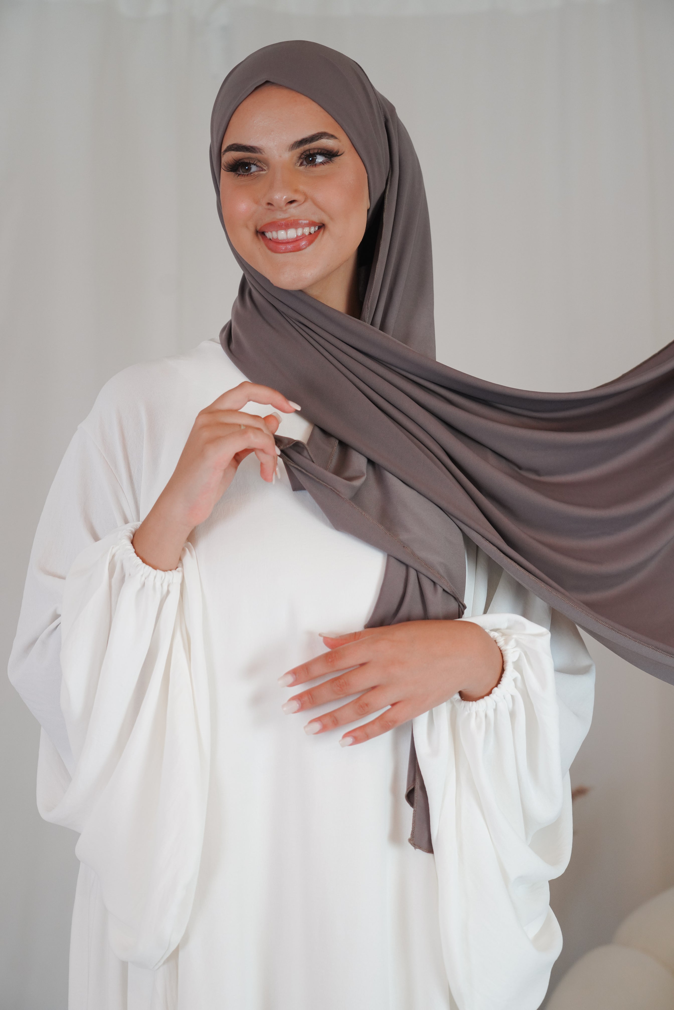 #Farbe_Taupe