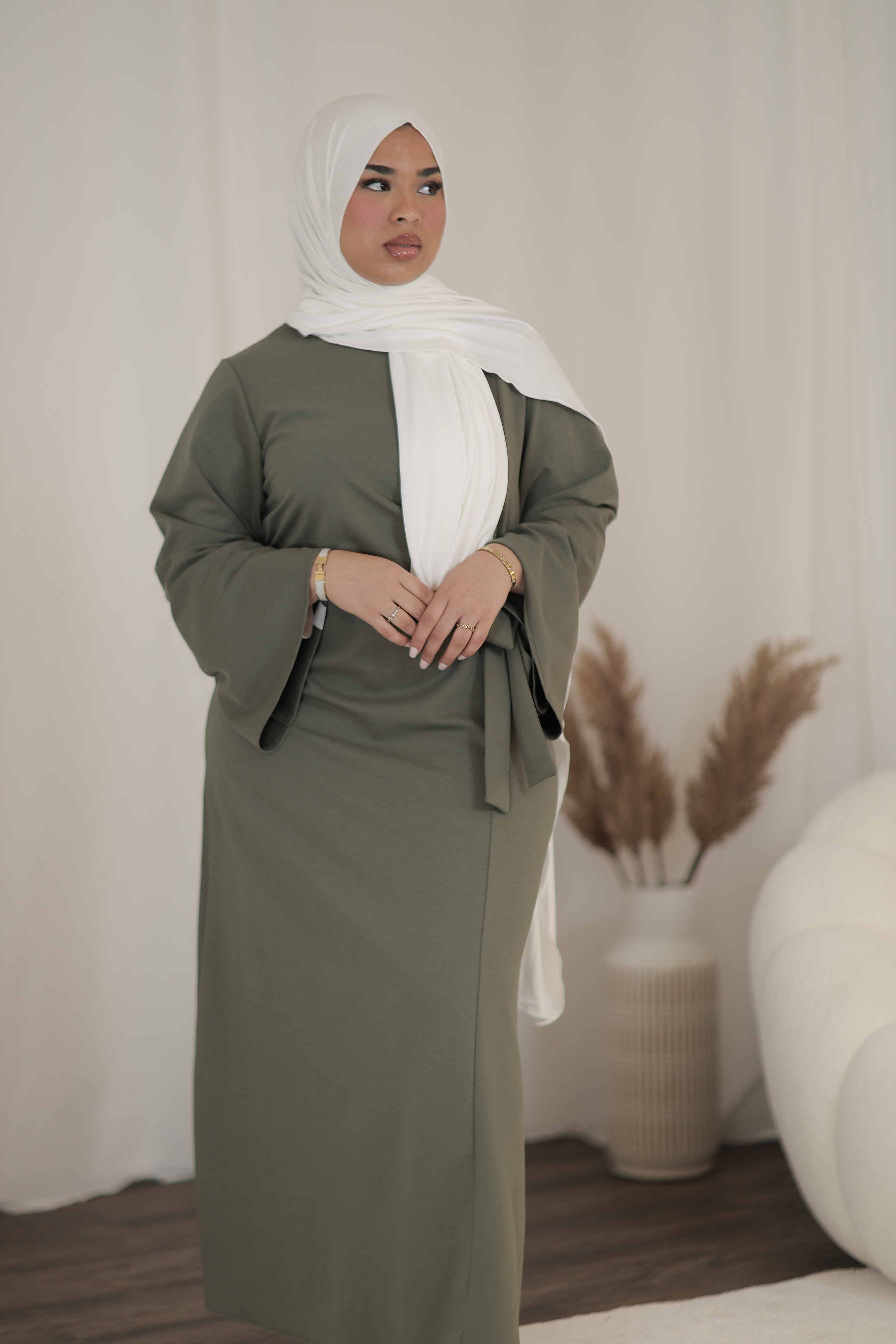 #Farbe_Khaki