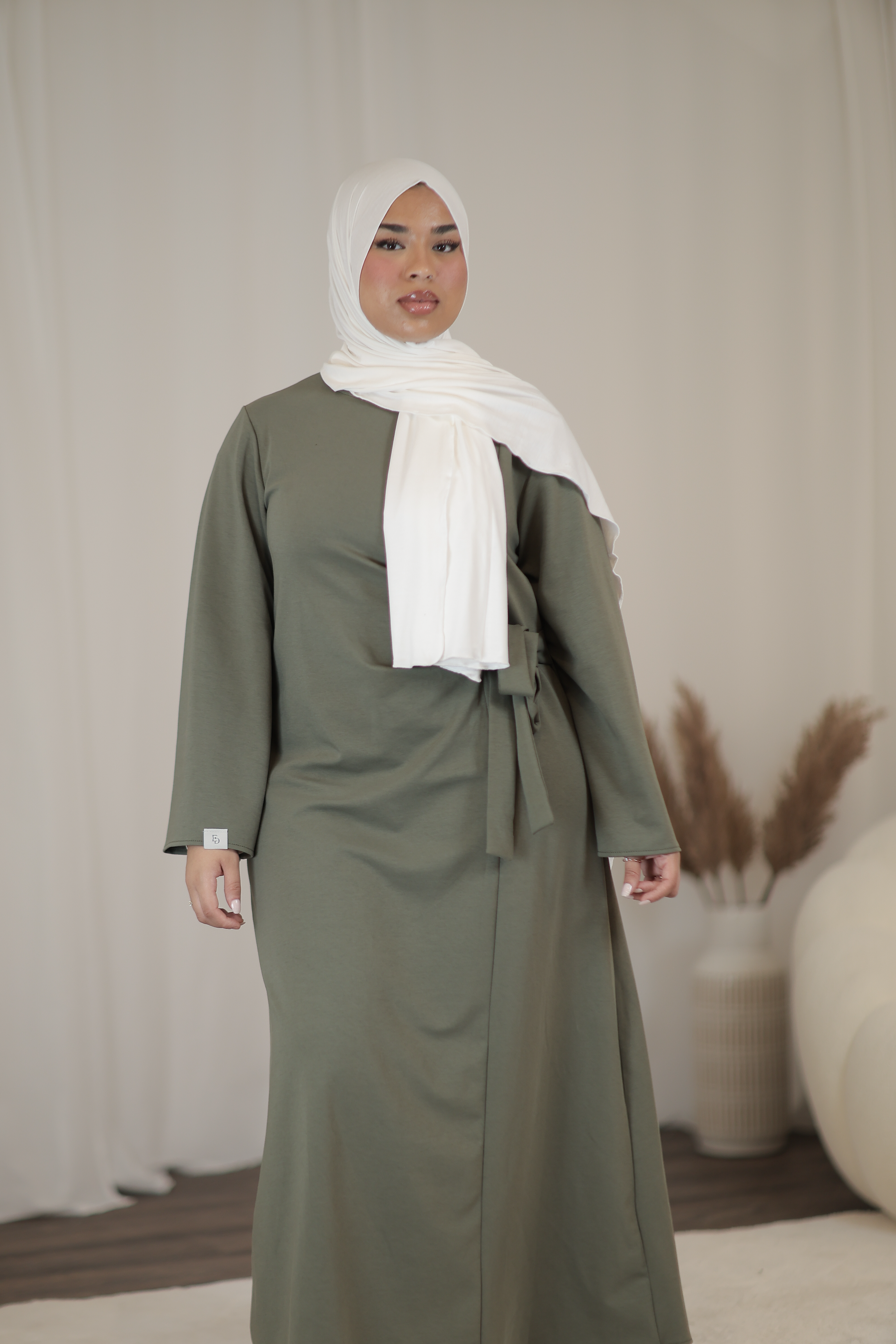 #Farbe_Khaki