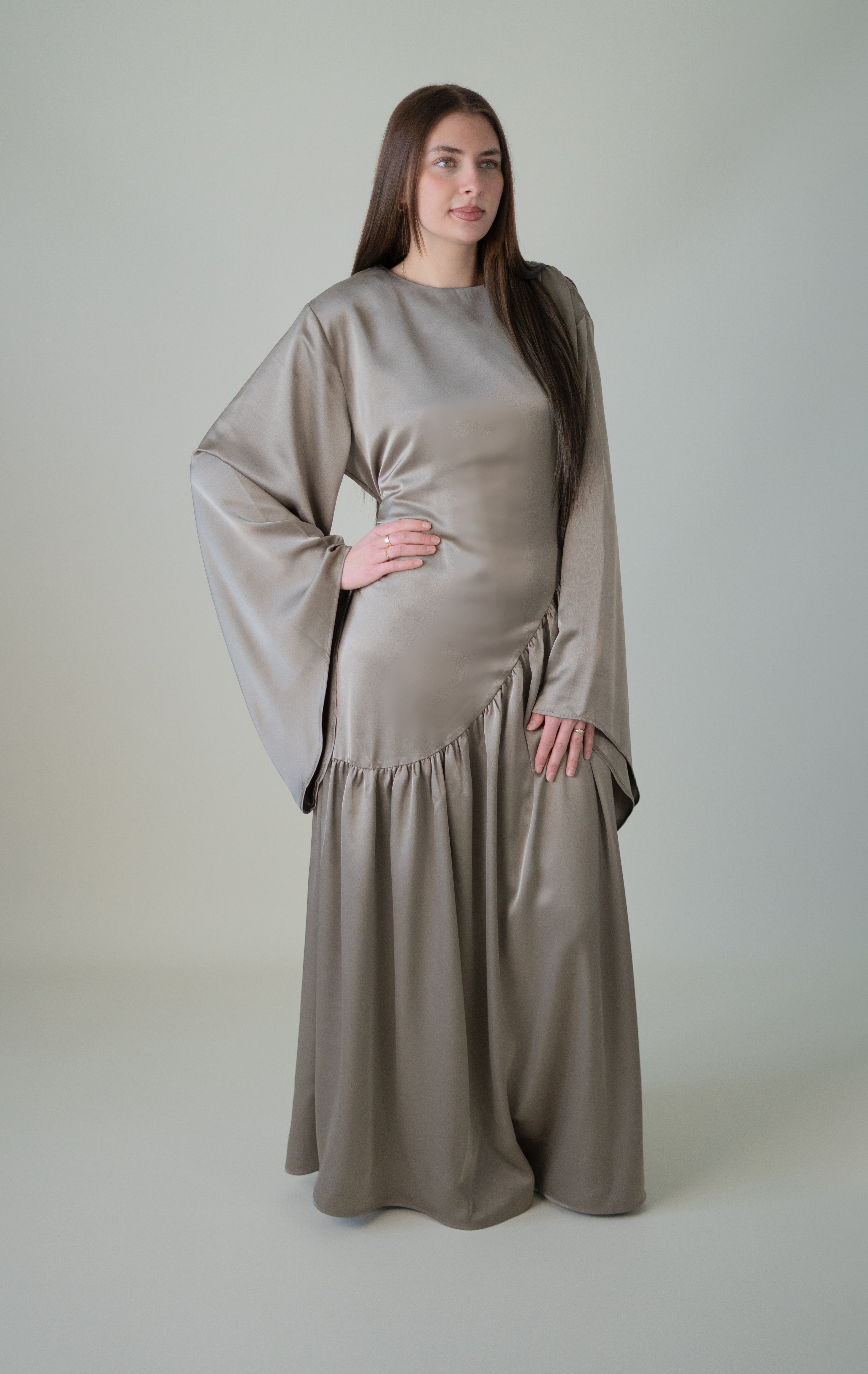 #Farbe_Taupe