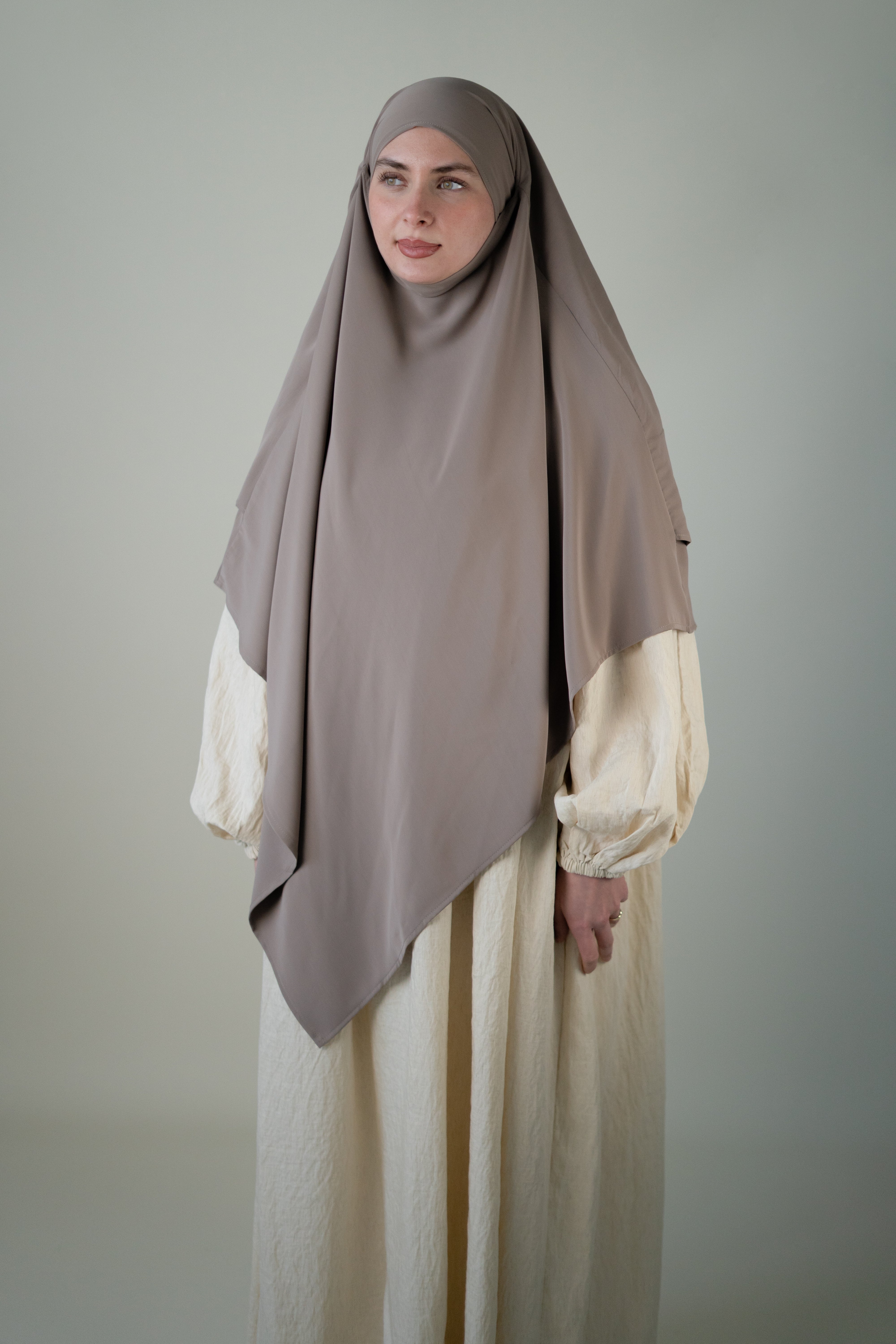 #Farbe_Taupe