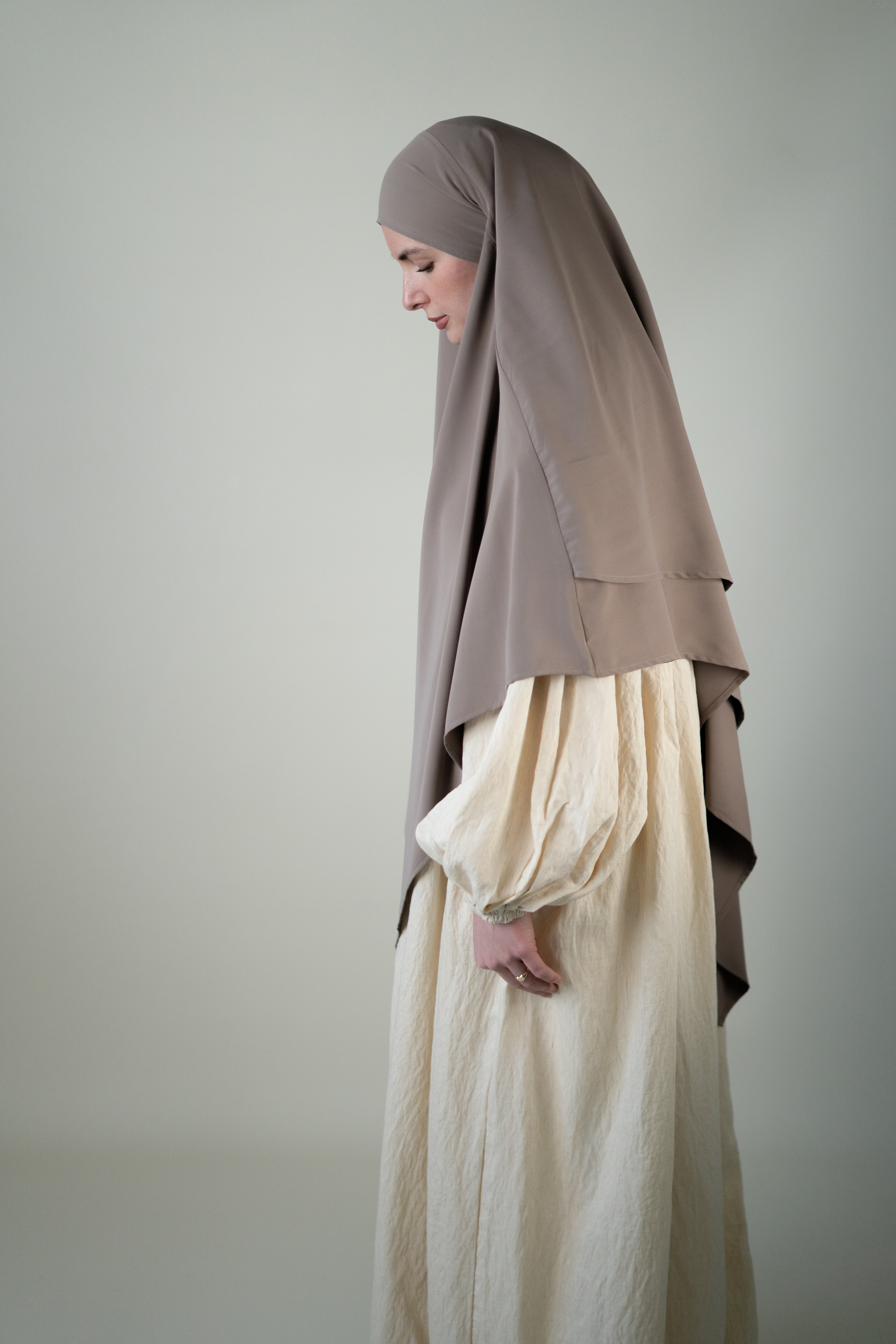#Farbe_Taupe