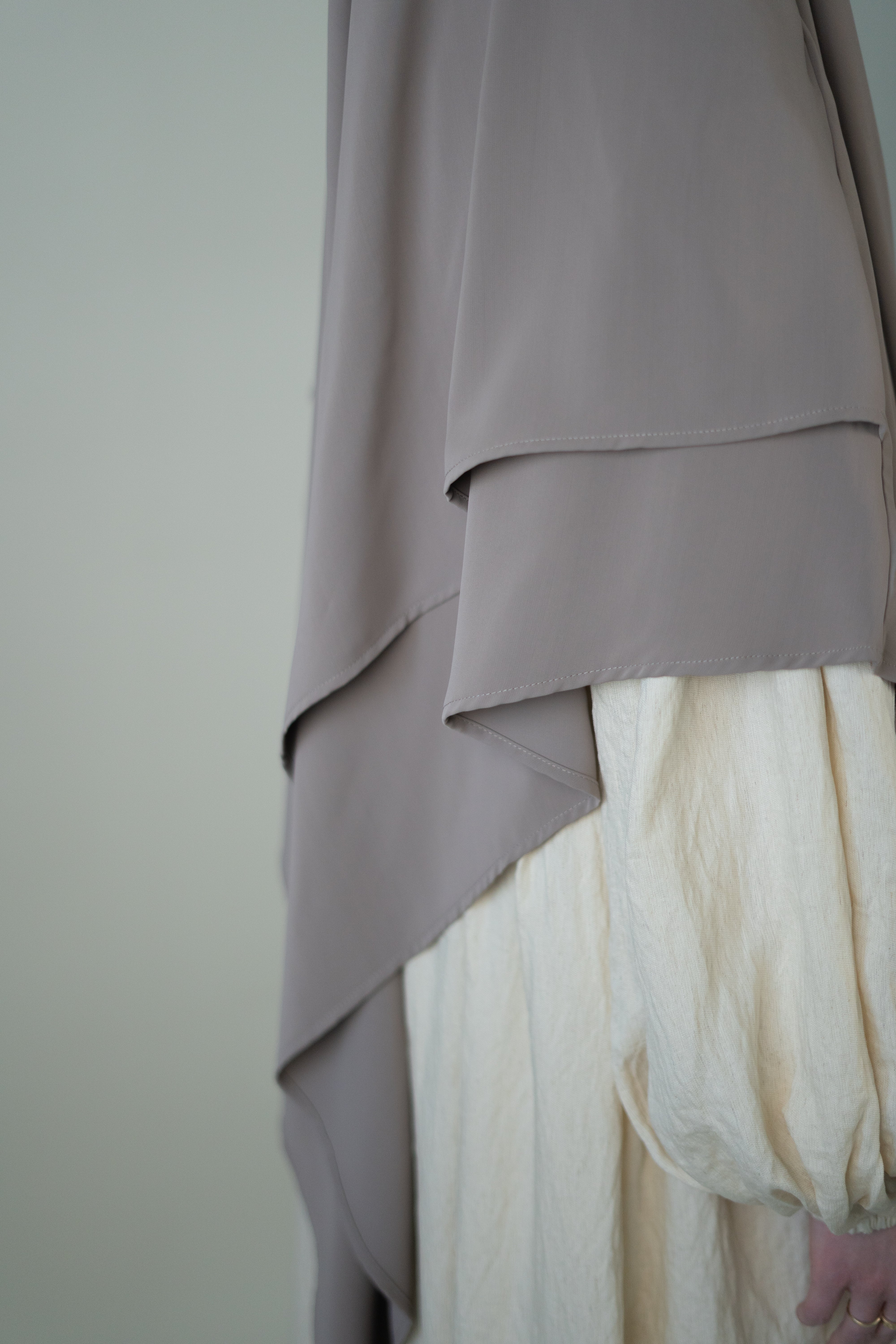 #Farbe_Taupe
