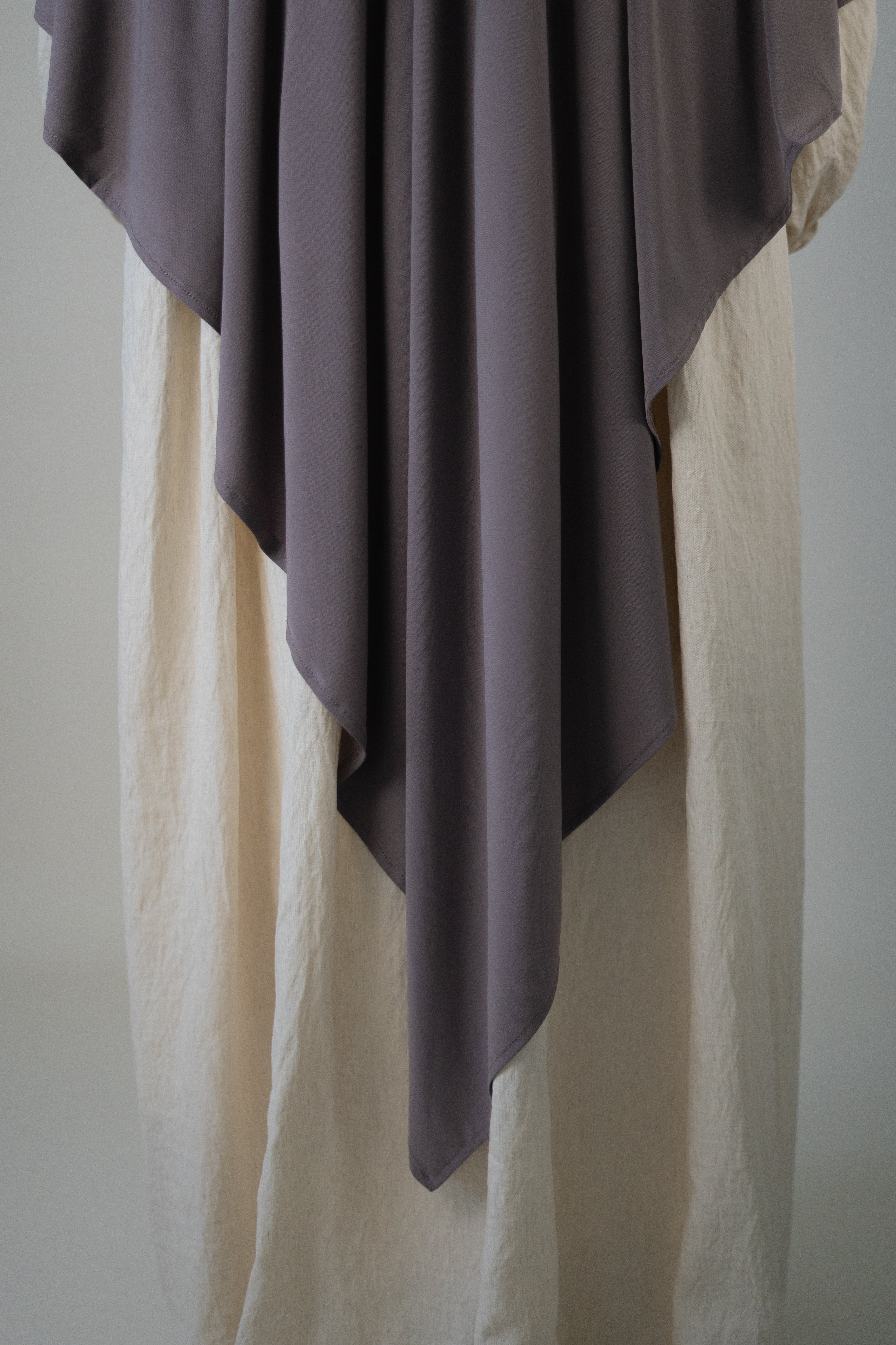 #Farbe_Taupe