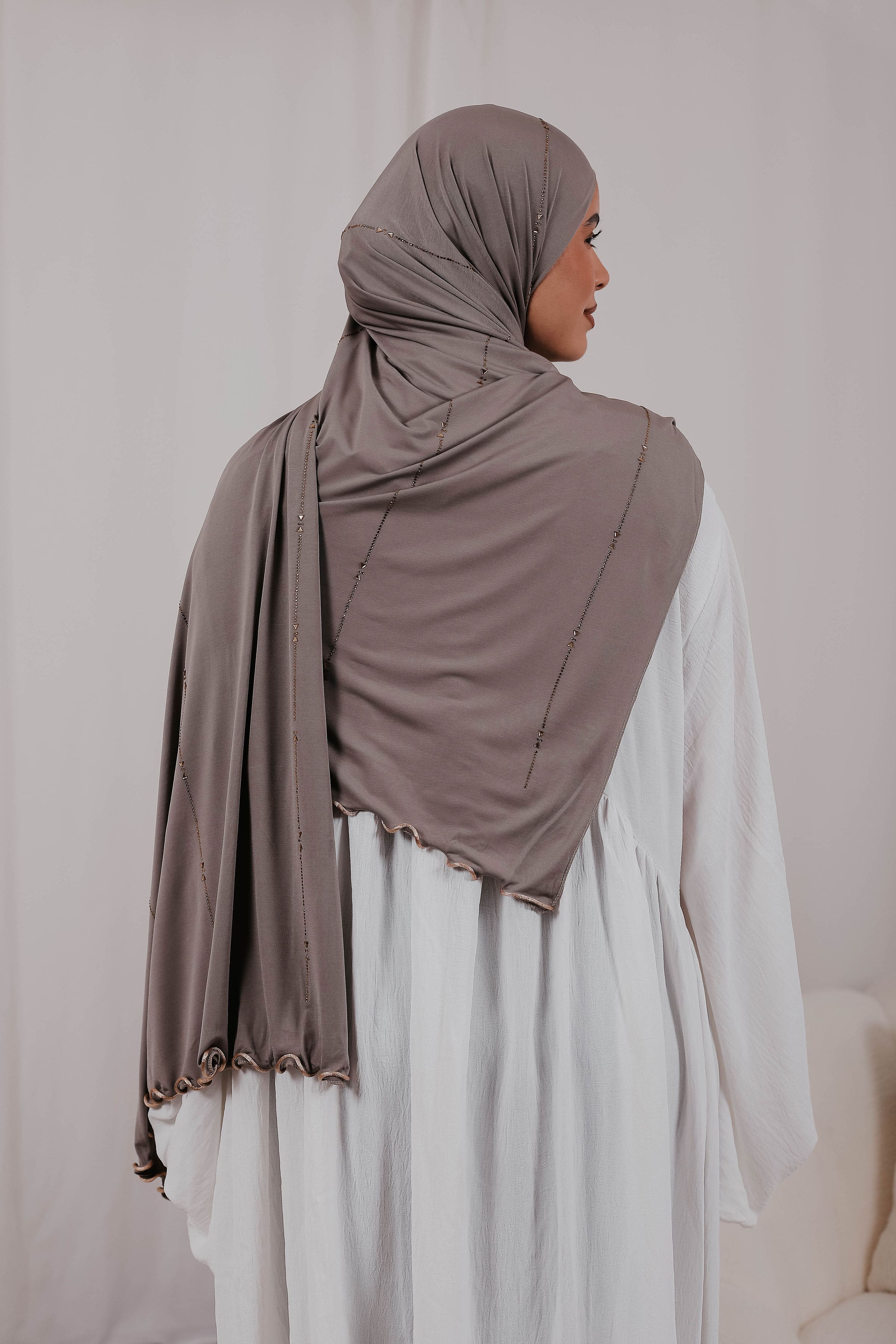 #Farbe_Taupe