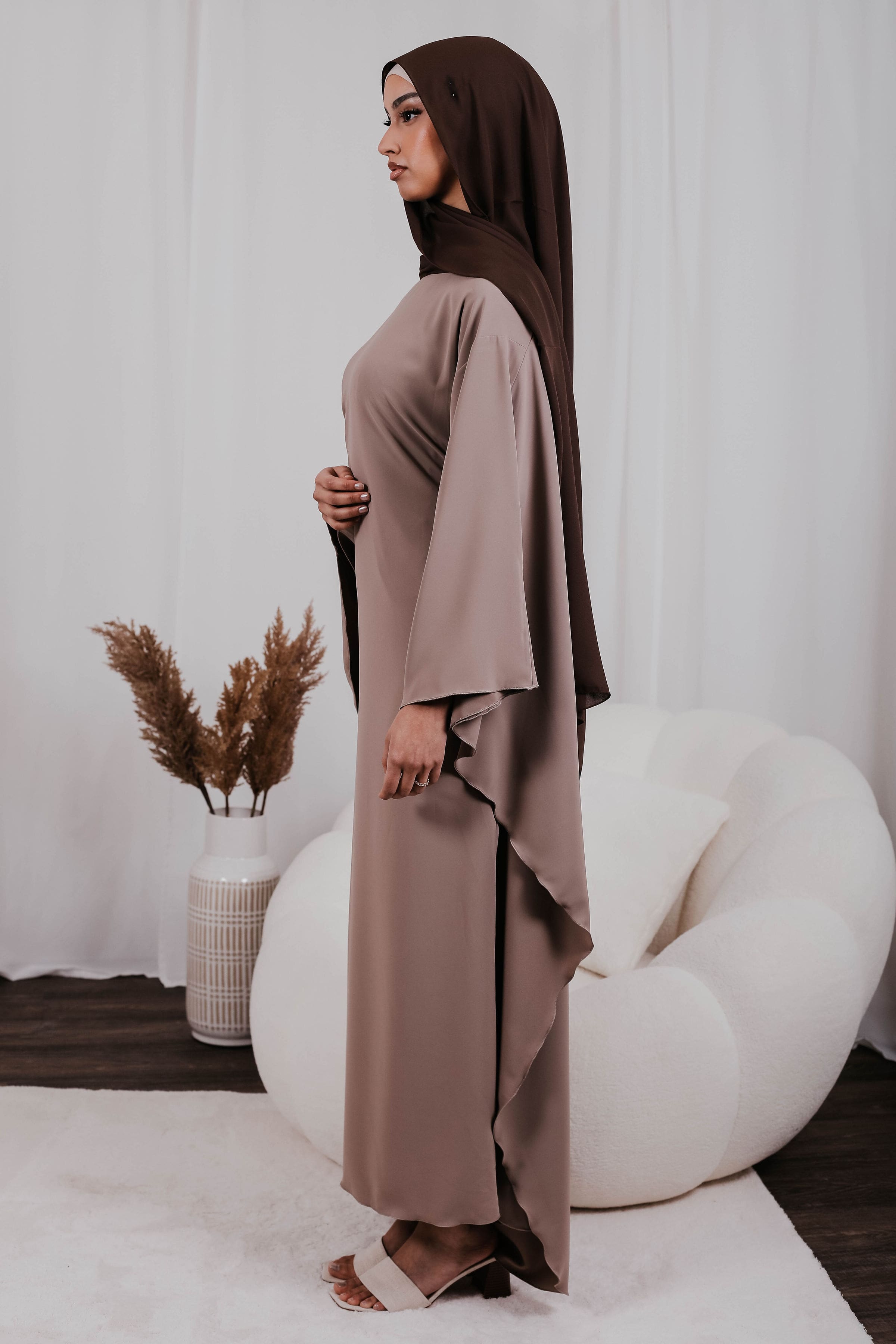 #Farbe_Taupe