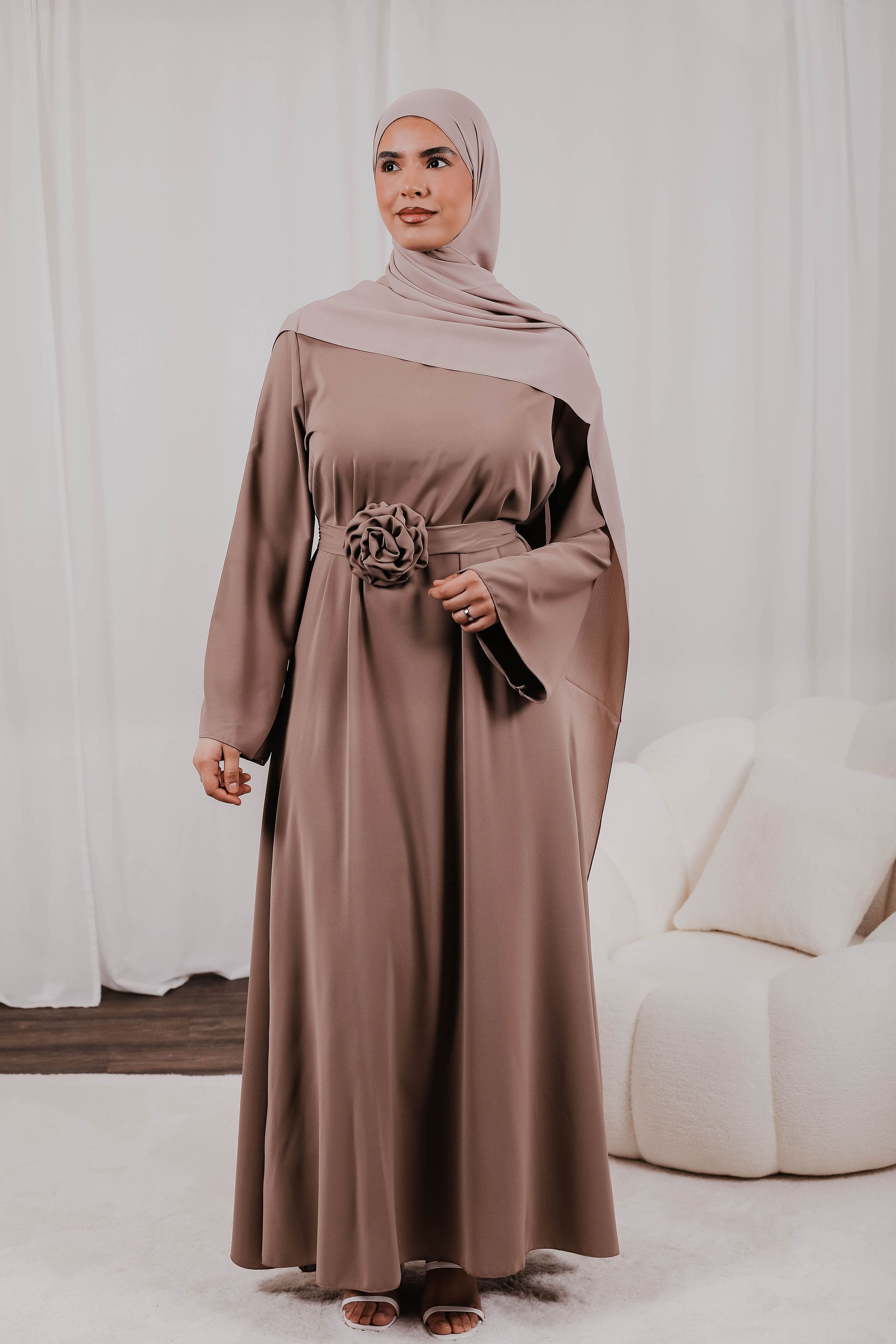 #Farbe_Taupe