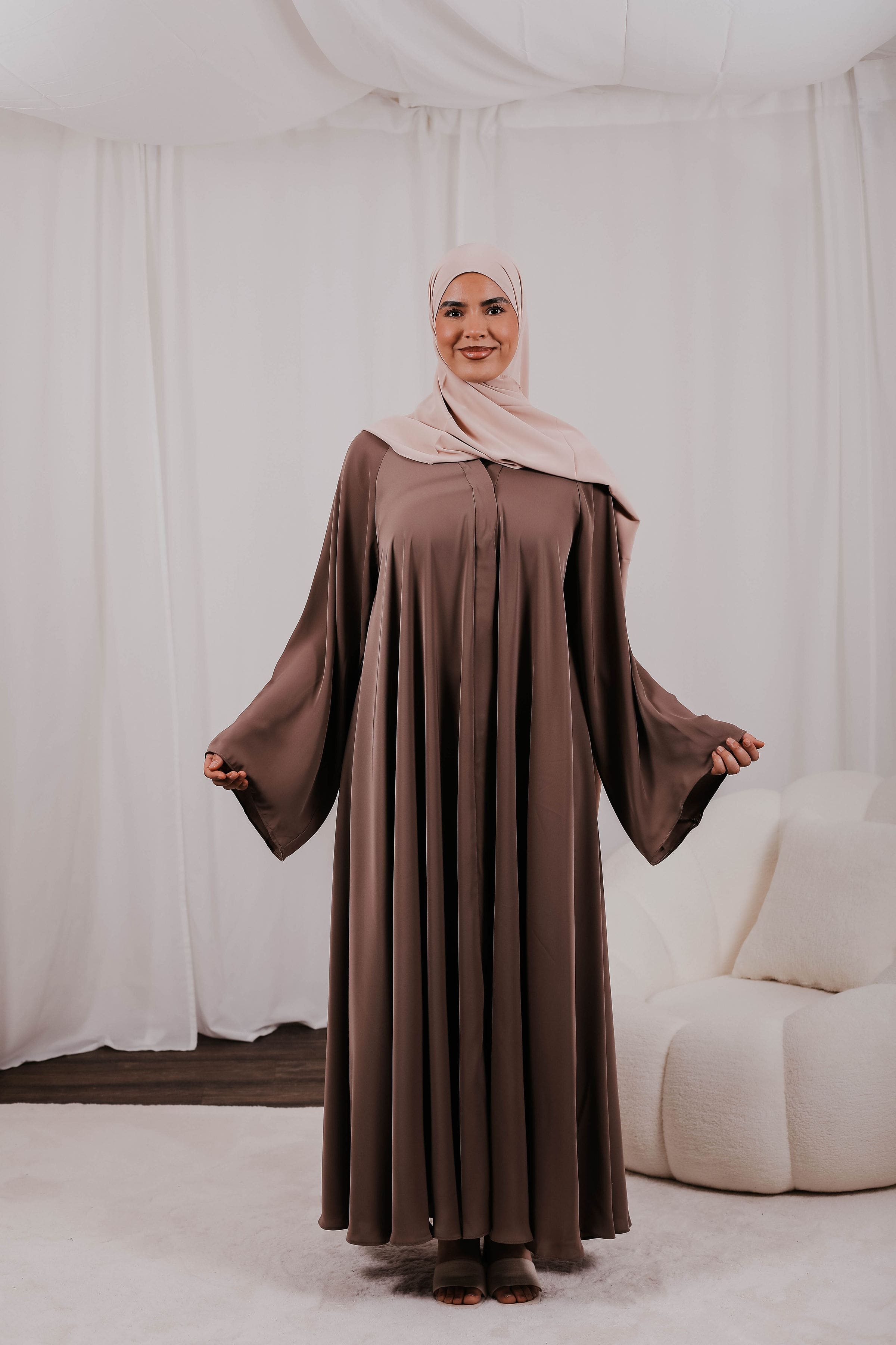 #Farbe_Taupe