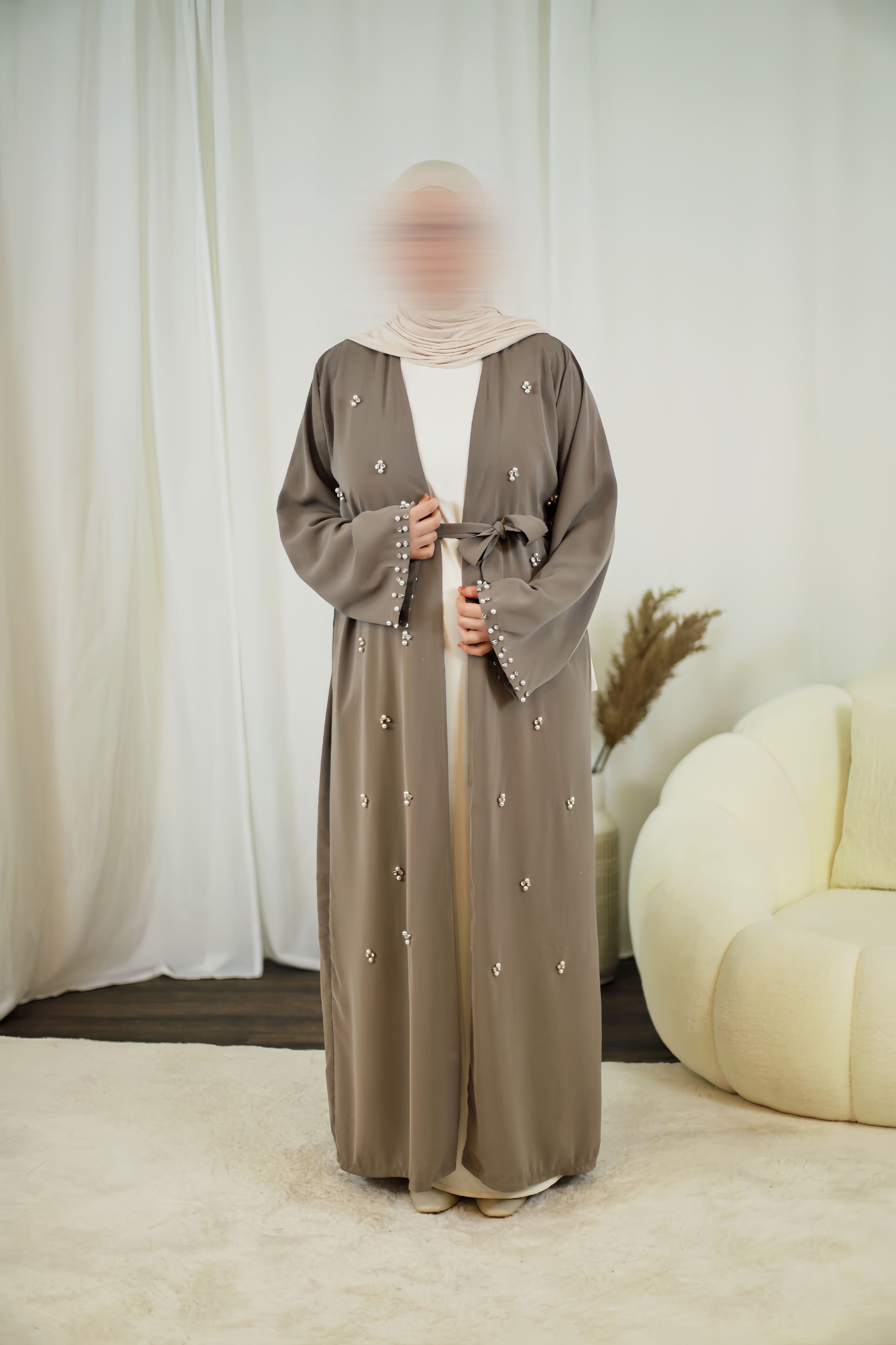 #Farbe_Taupe