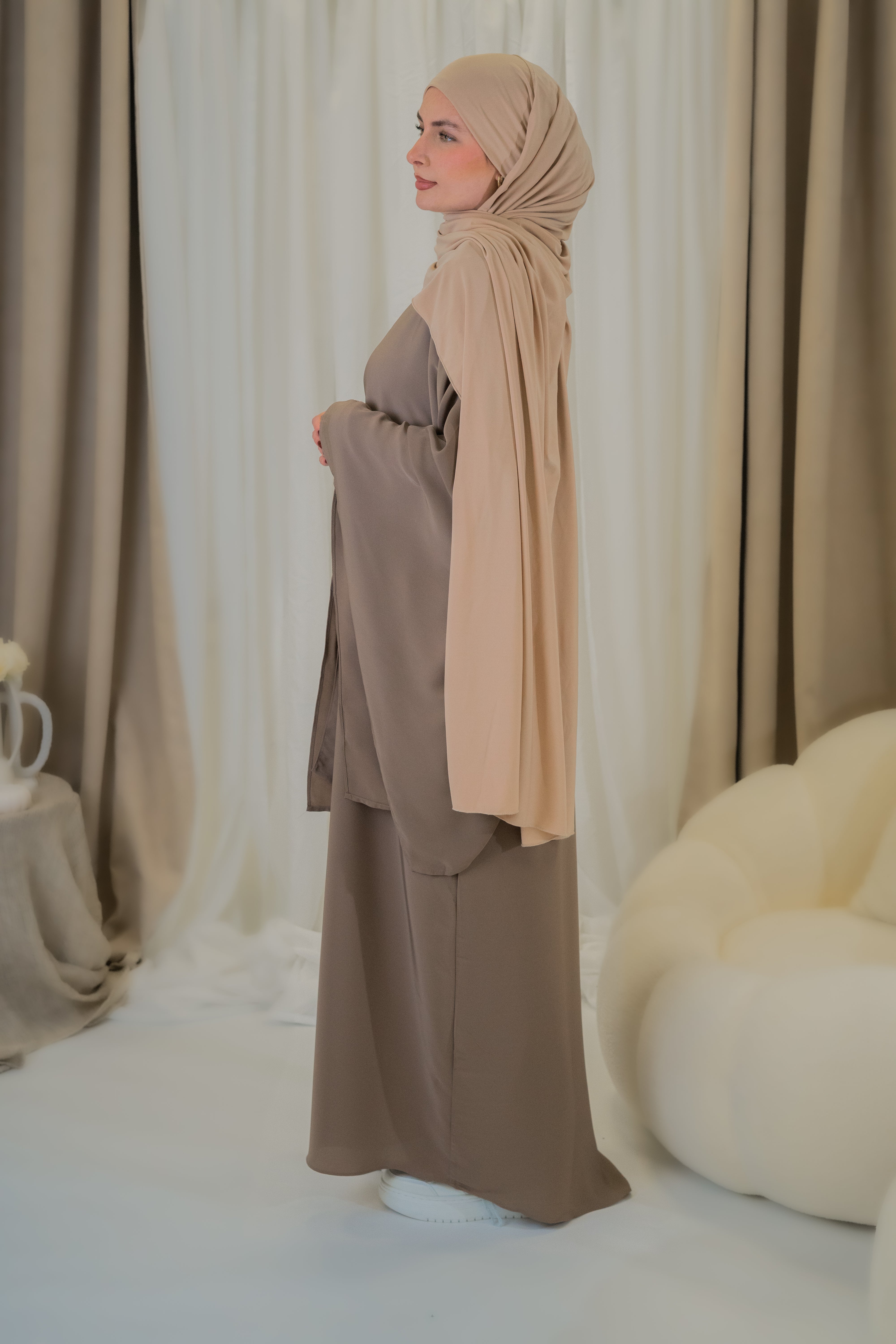 #Farbe_Taupe